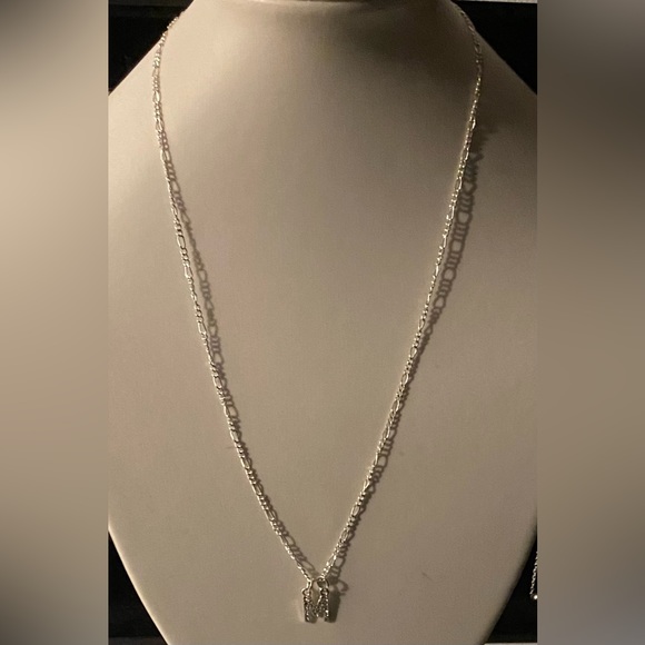 New initial “M” pendant - Picture 2 of 2